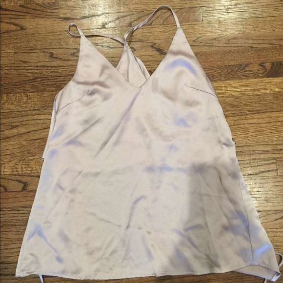 Light lavender top size medium - Picture 3 of 5